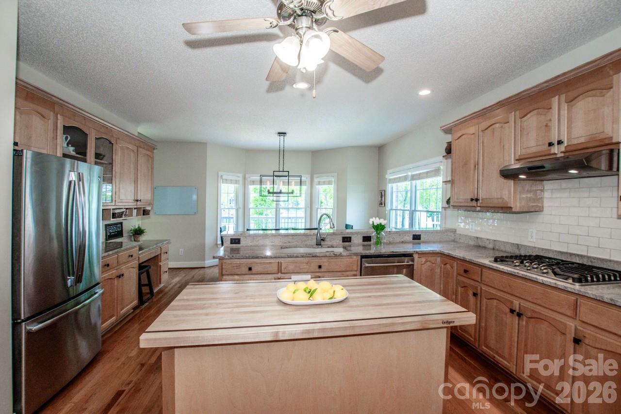 Pinnacle Shores - Residential