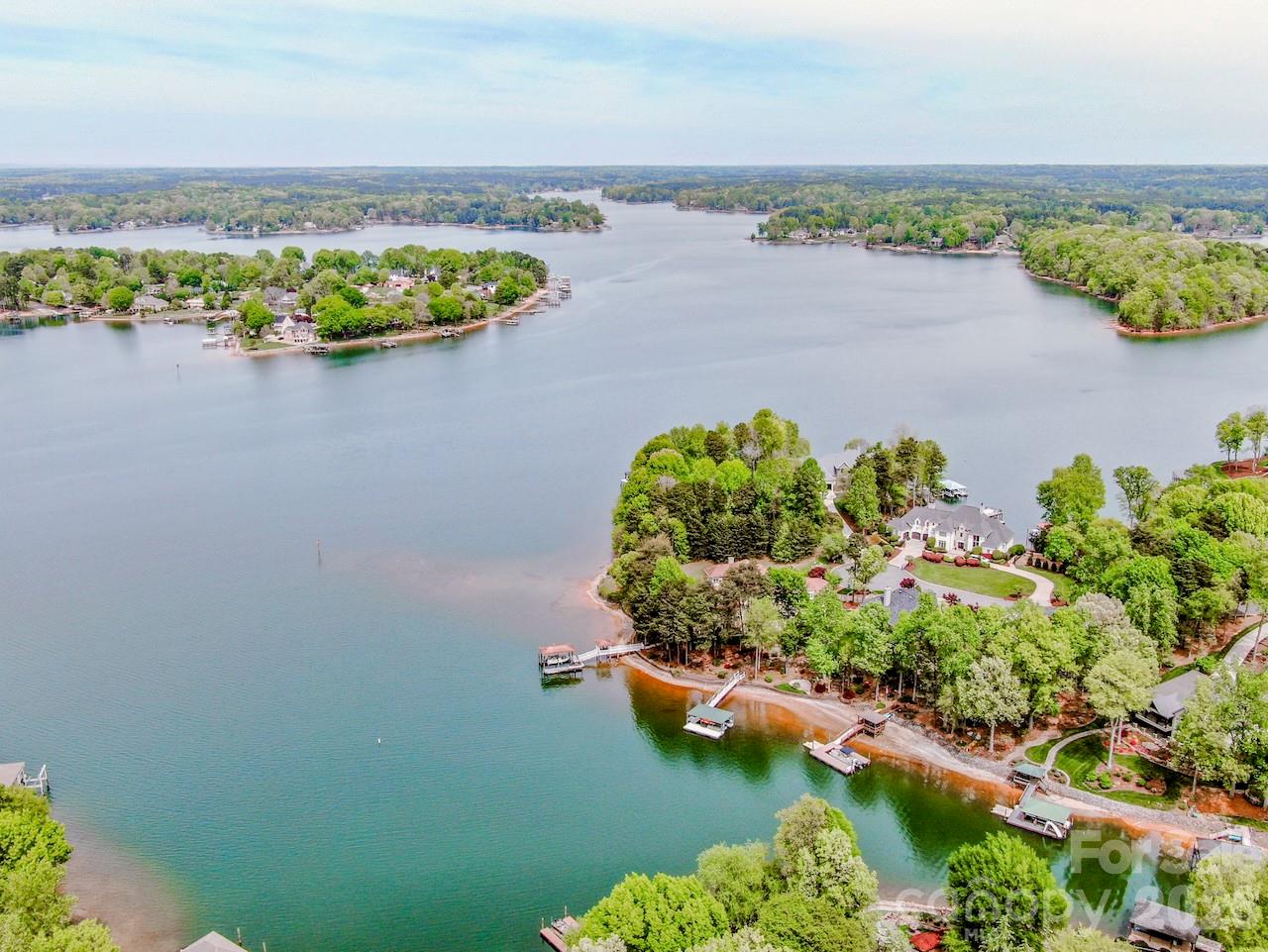 Pinnacle Shores - Residential