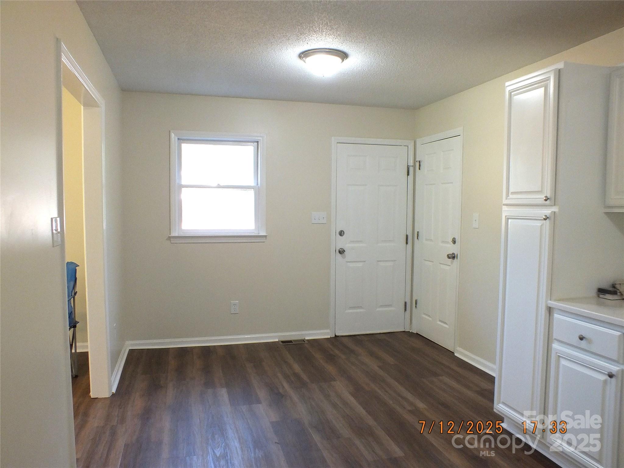 2210 Mountain Laurel Road