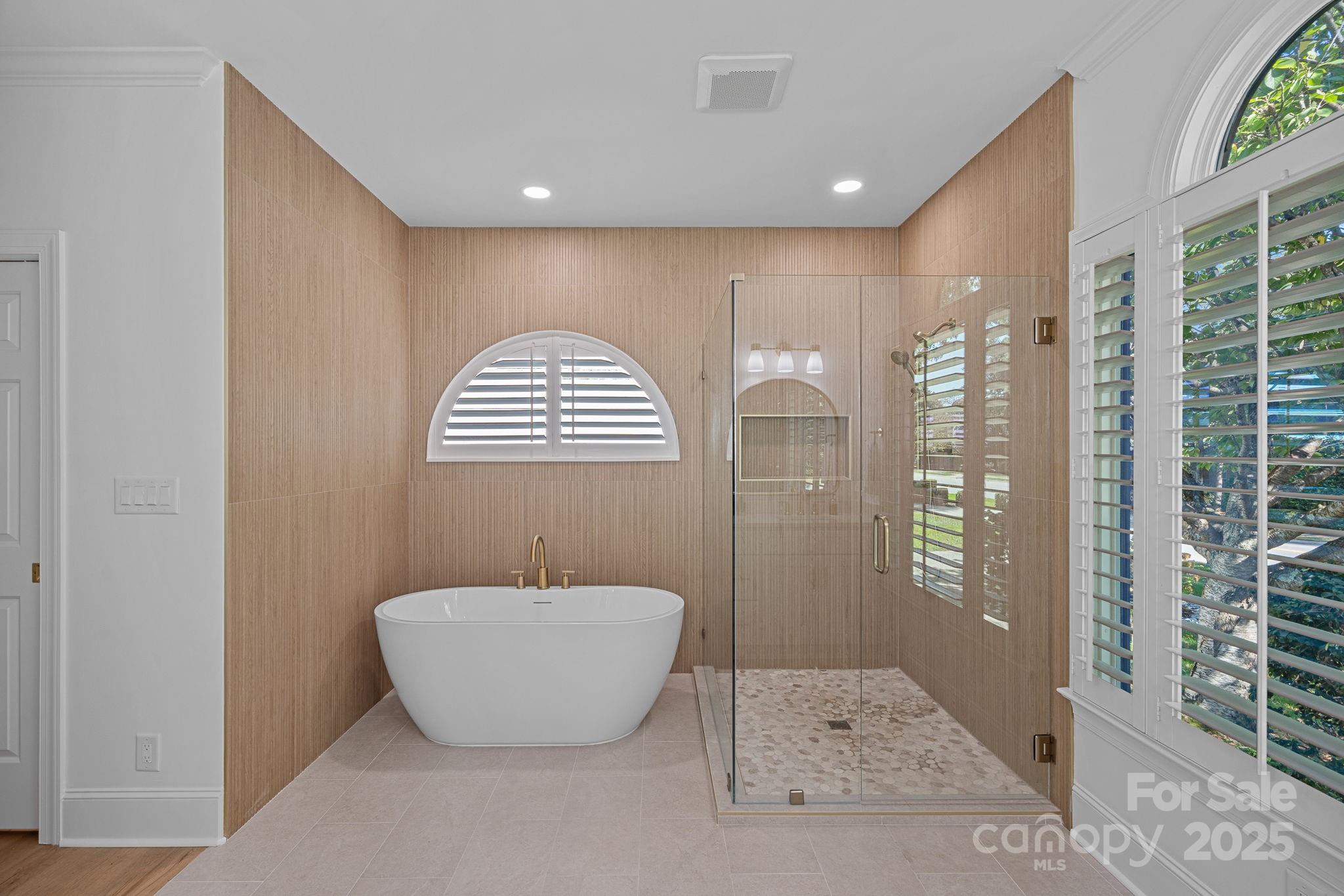 The Peninsula - Residential