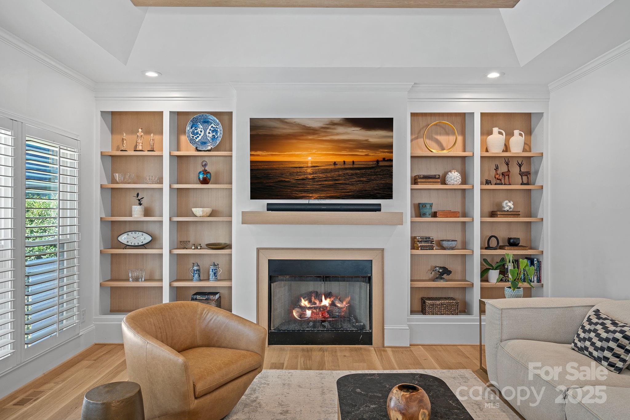 The Peninsula - Residential