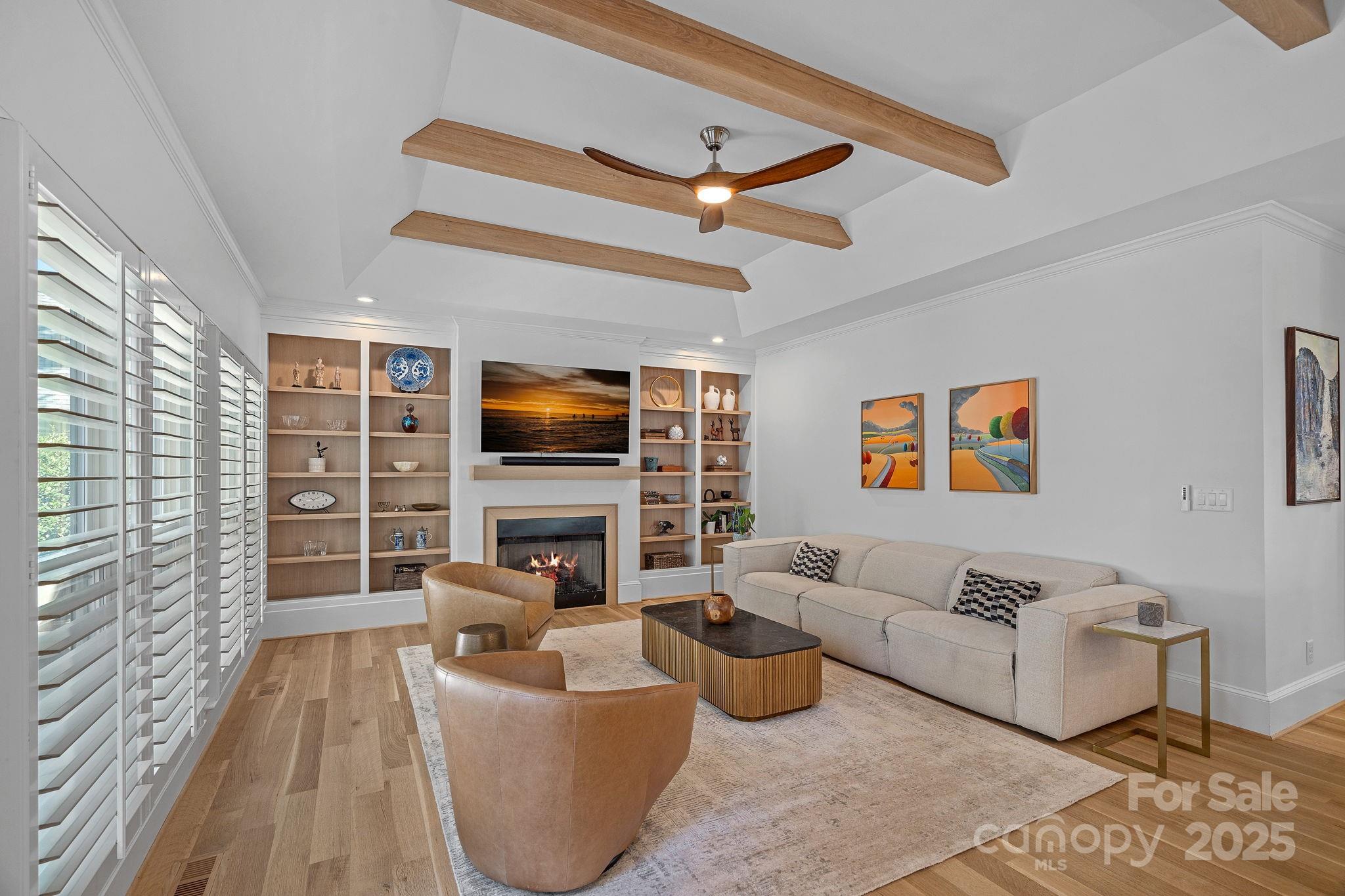 The Peninsula - Residential