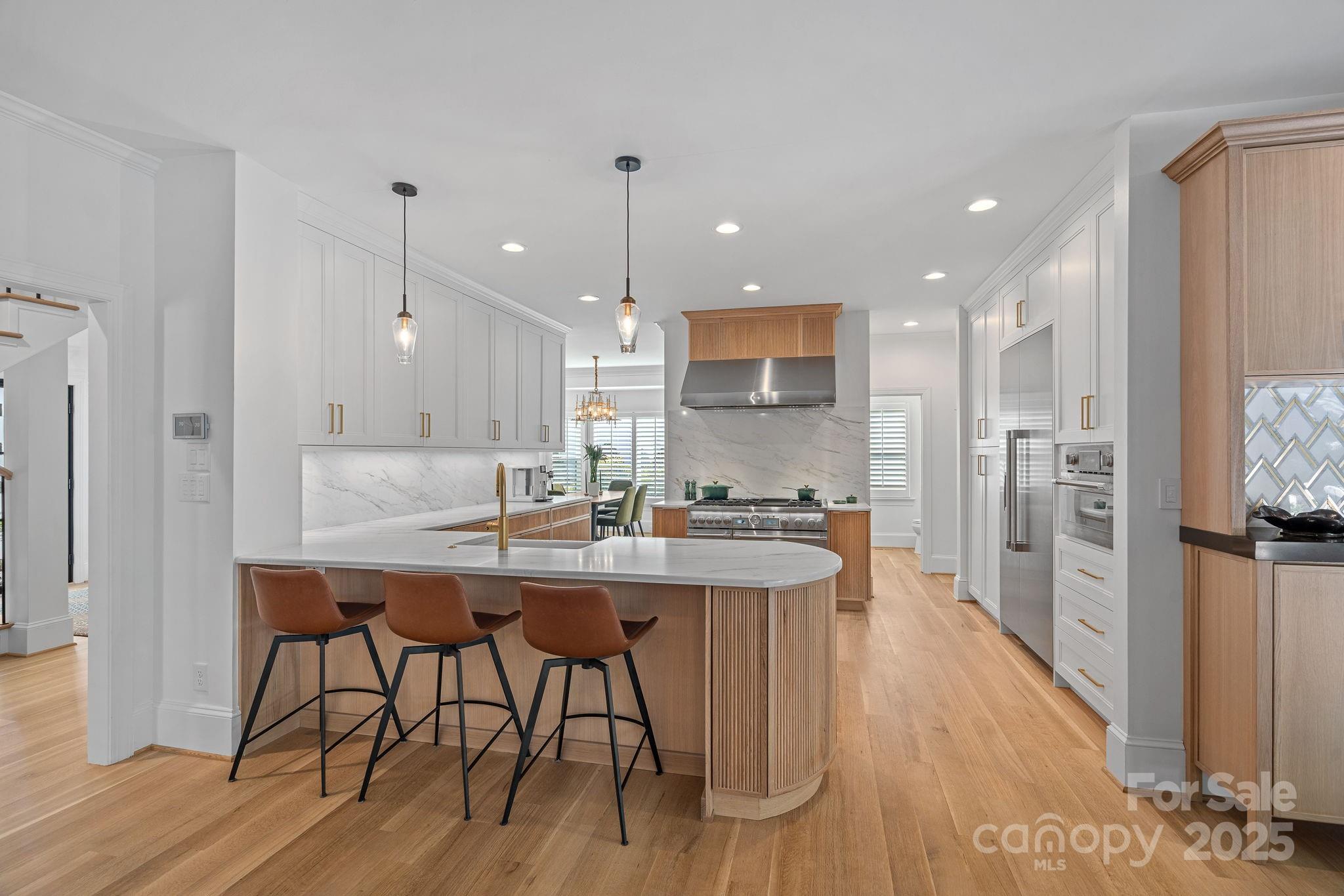 The Peninsula - Residential