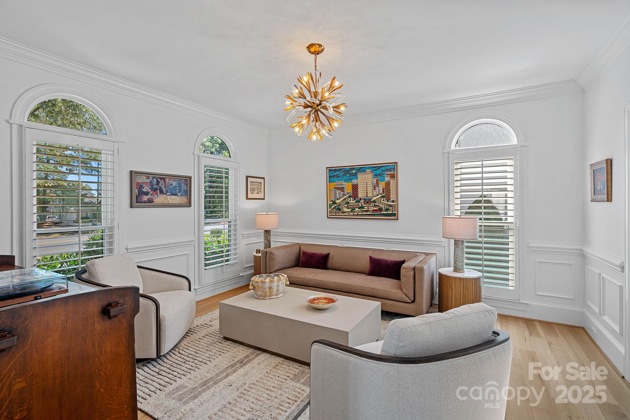 The Peninsula - Residential