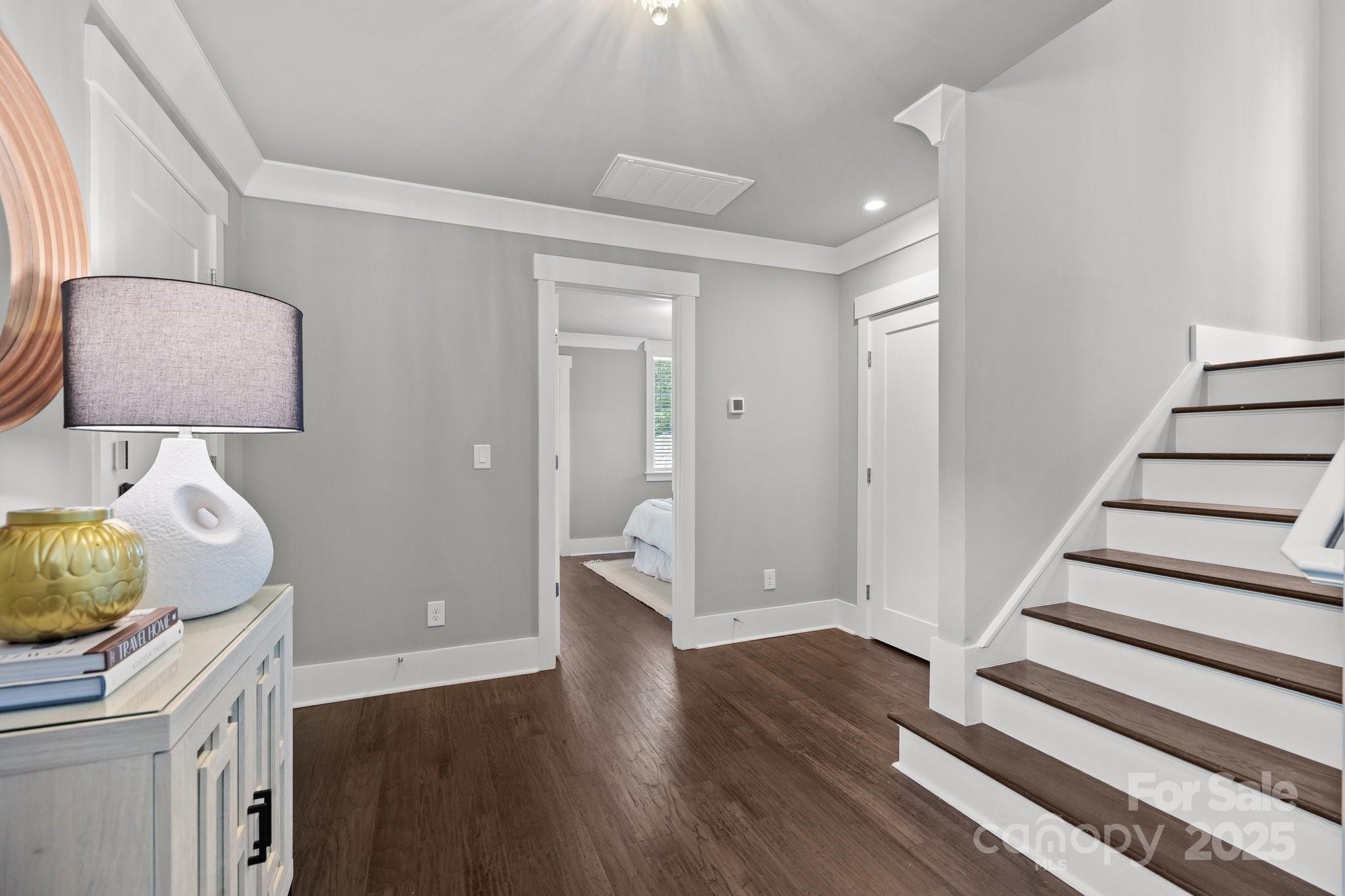 7919 Rea View Court