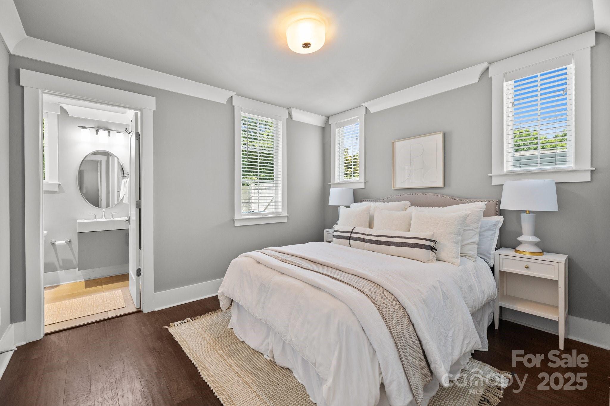 7919 Rea View Court