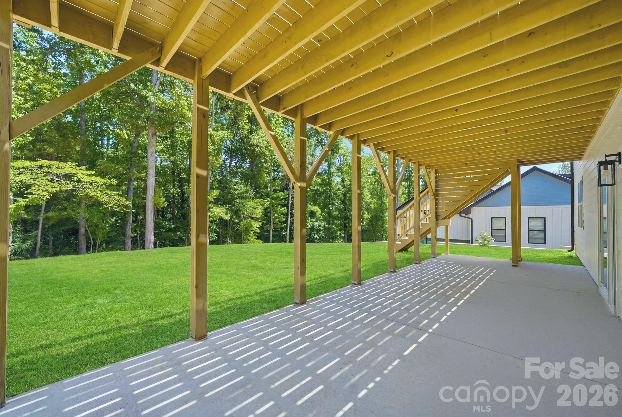 825 Breezewood Drive