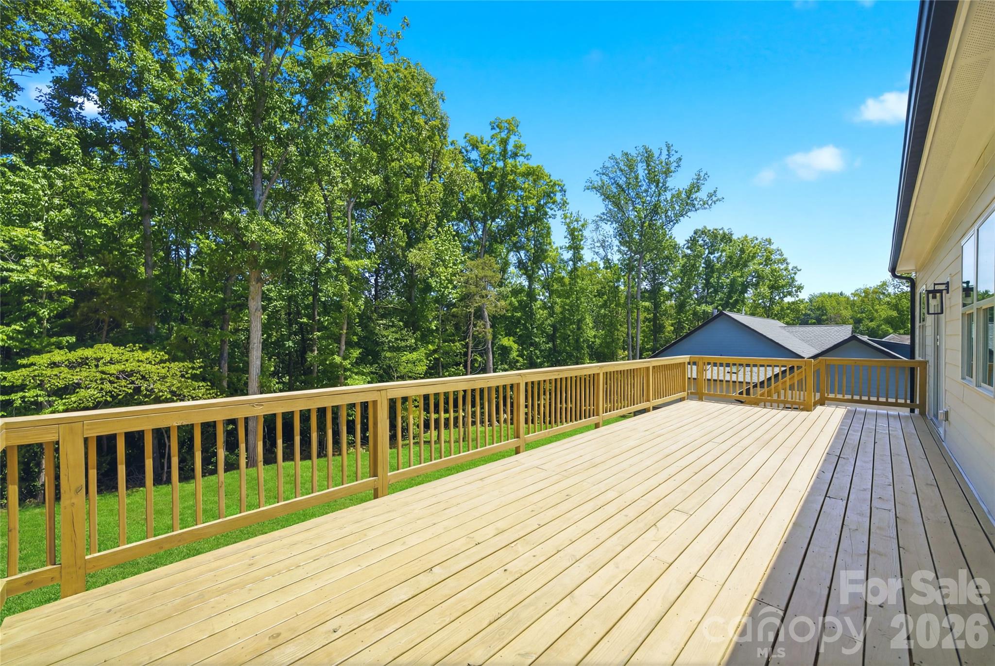 825 Breezewood Drive