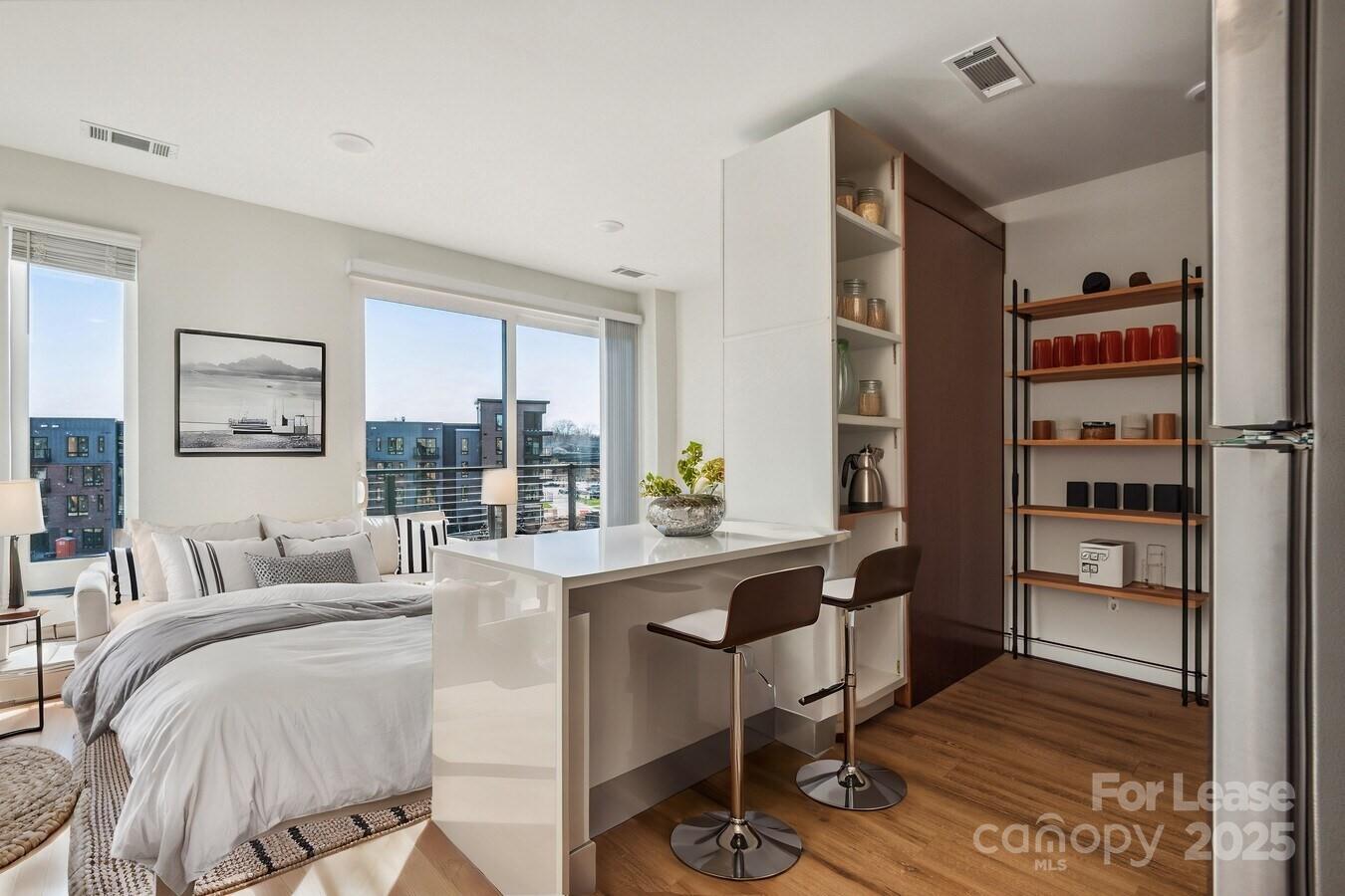 Charlotte, North Carolina 28206, United States, 1 Bedroom Bedrooms, ,1 BathroomBathrooms,Residential,Active,208376