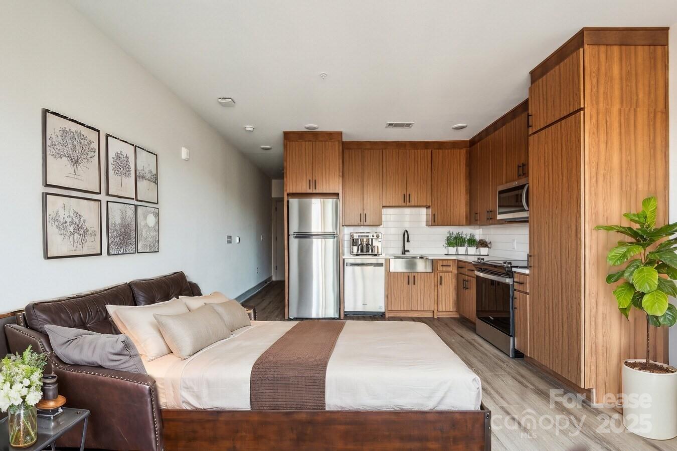 Charlotte, North Carolina 28206, United States, 1 Bedroom Bedrooms, ,1 BathroomBathrooms,Residential,Active,208376