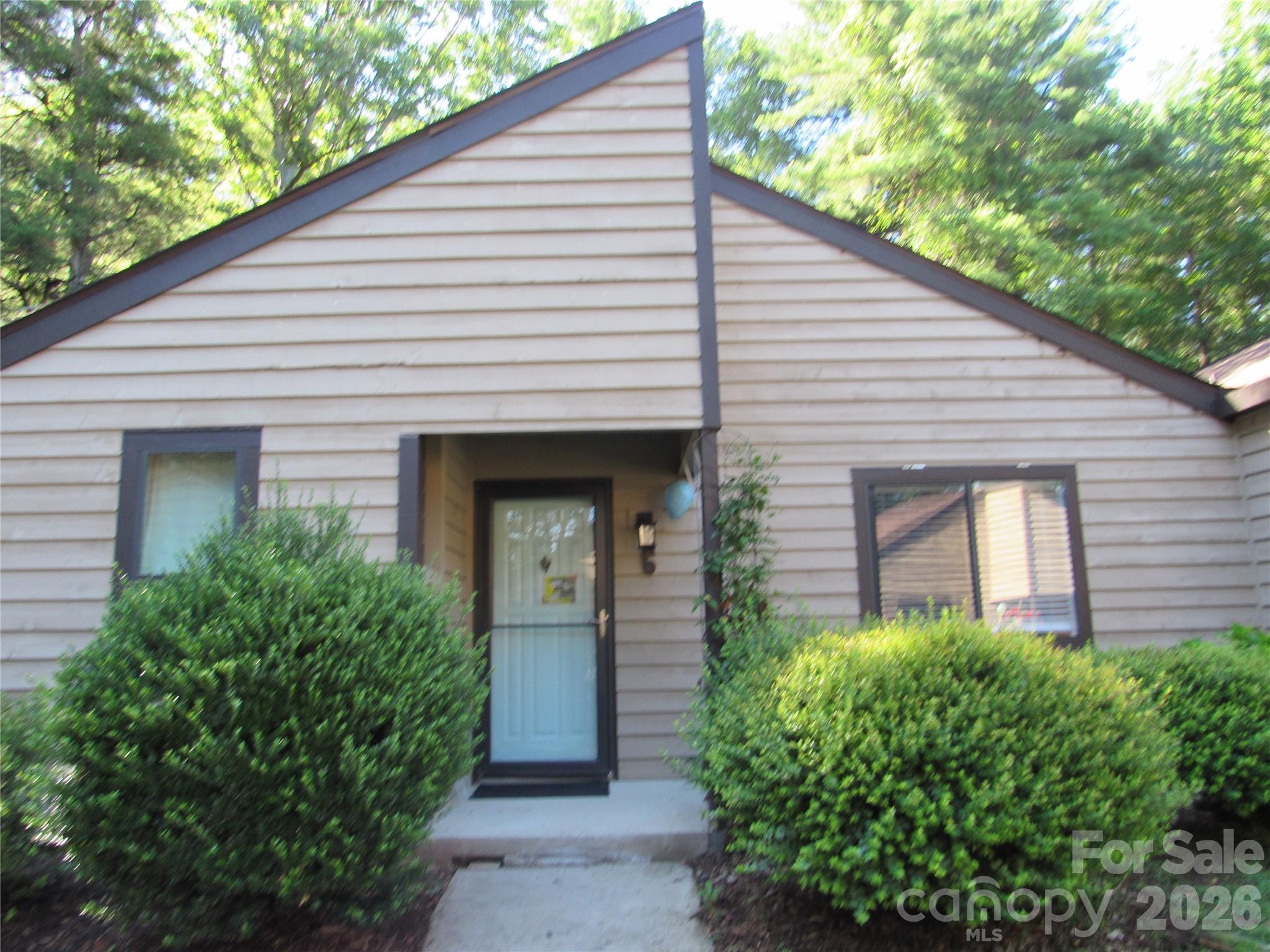 6 Woodlands Drive, Black Mountain, NC, 28711