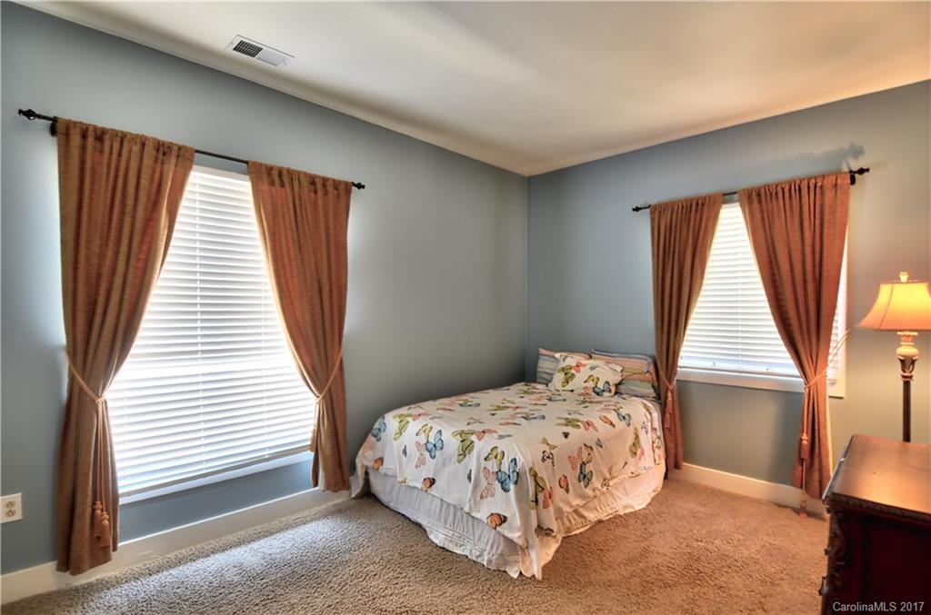 The Peninsula - Residential