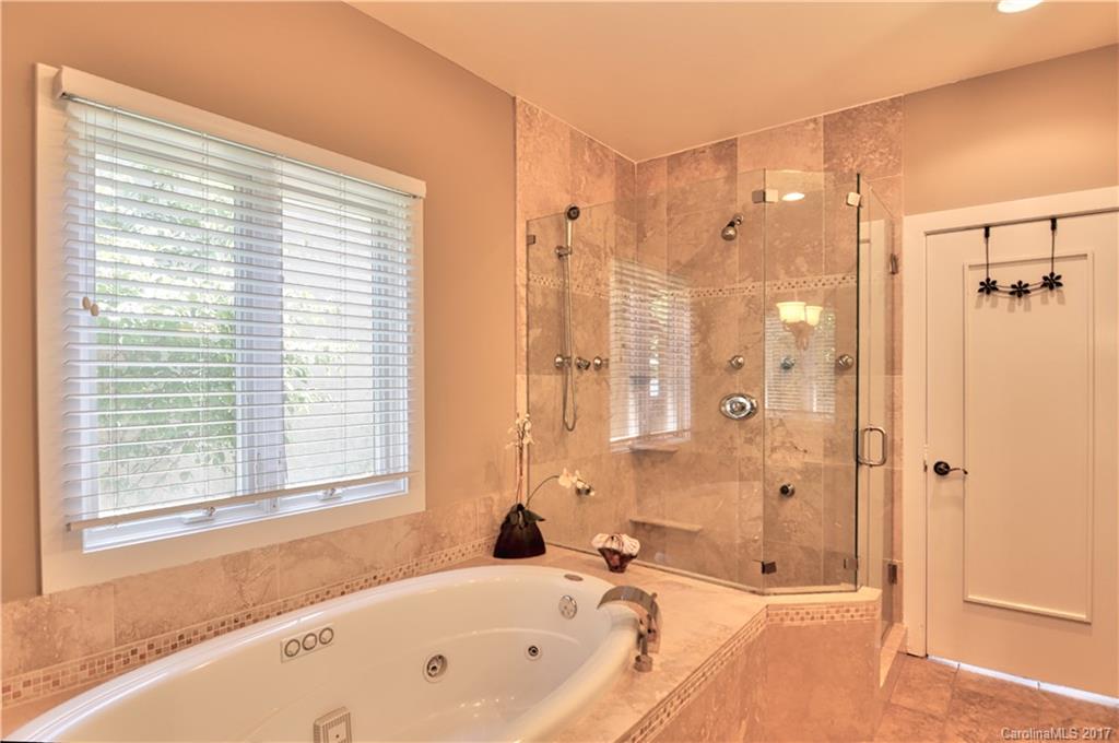 The Peninsula - Residential