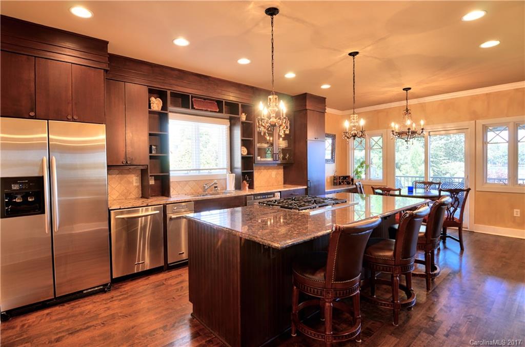 The Peninsula - Residential