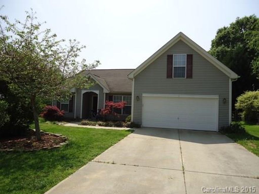 4BR/2.5BA Ranch with bonus room and fenced yard in Linwood Farms. Features a 2 car garage, gas fireplace, community pool. Appliances include the stove, refrigerator and dishwasher.  Pets conditional with a non-refundable pet fee.