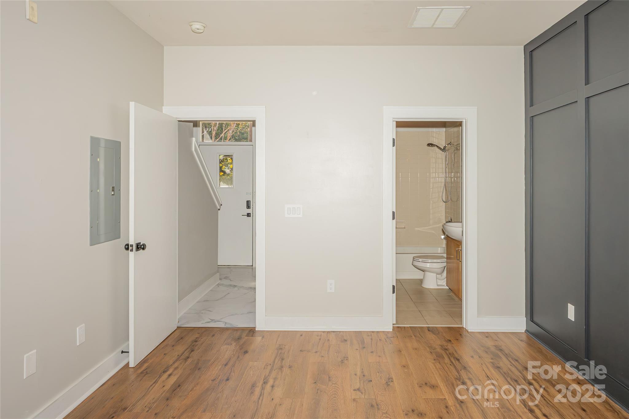 945 7th Street