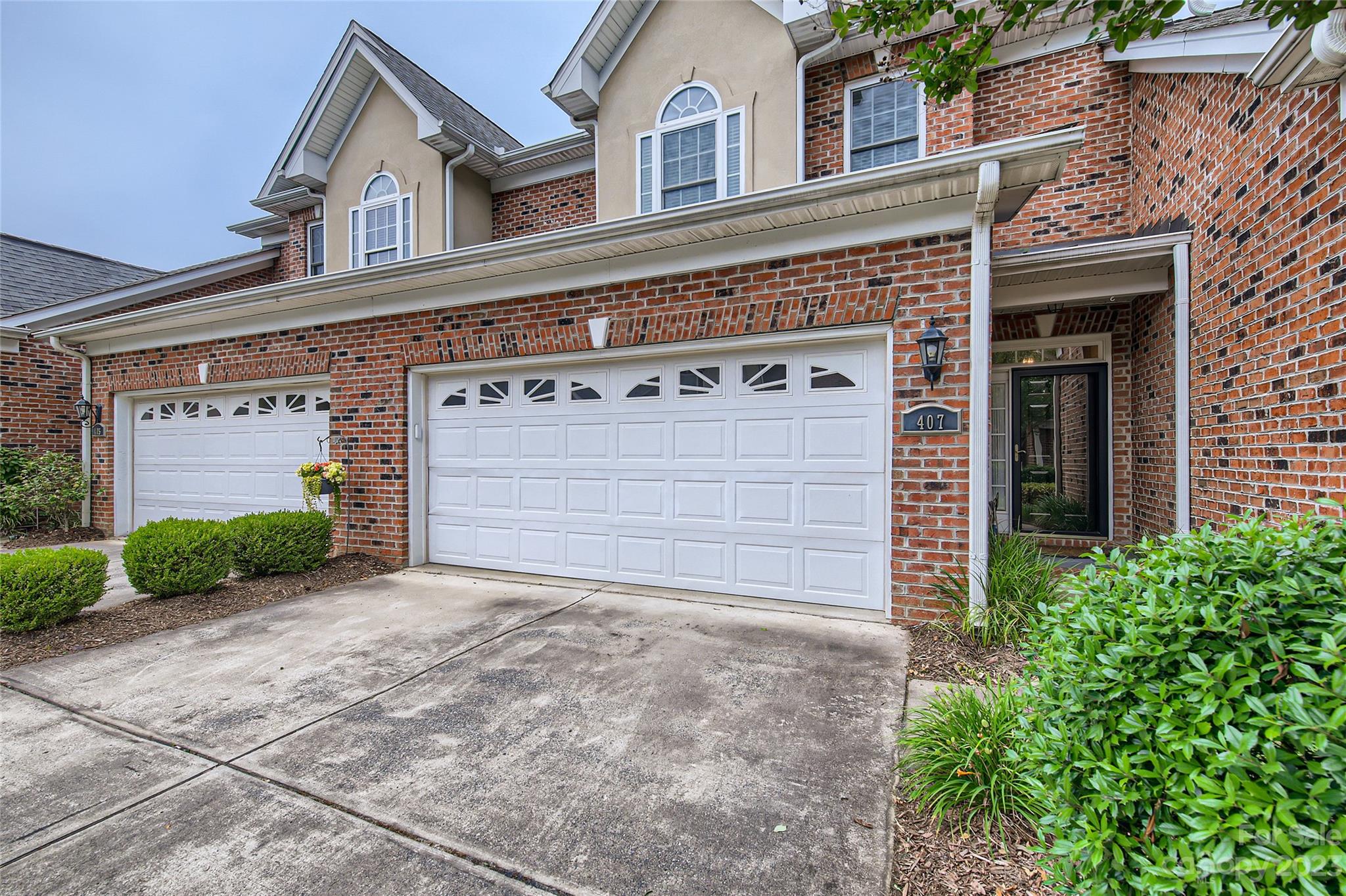 Beacon Knoll Villas - Residential