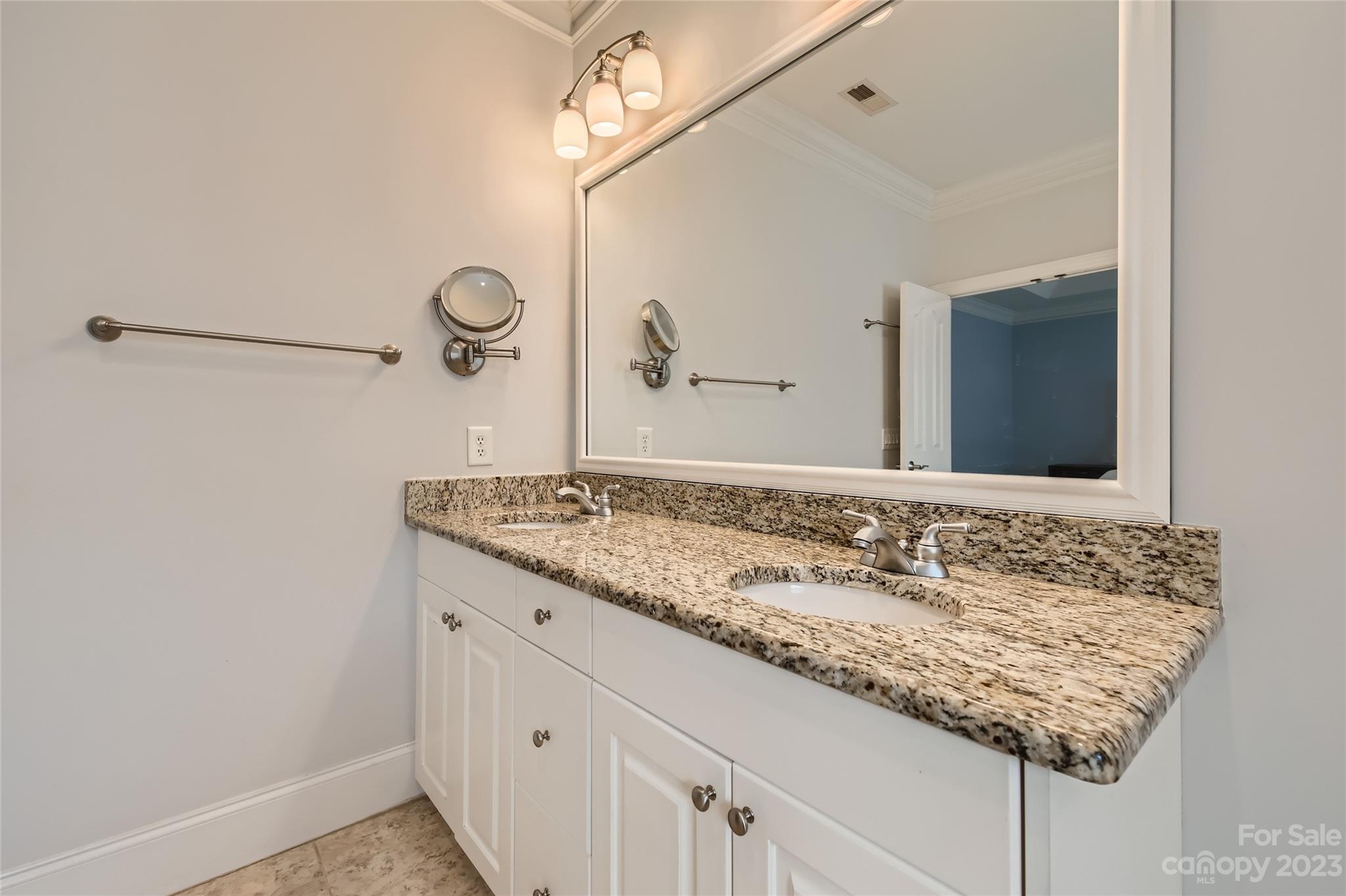 Beacon Knoll Villas - Residential