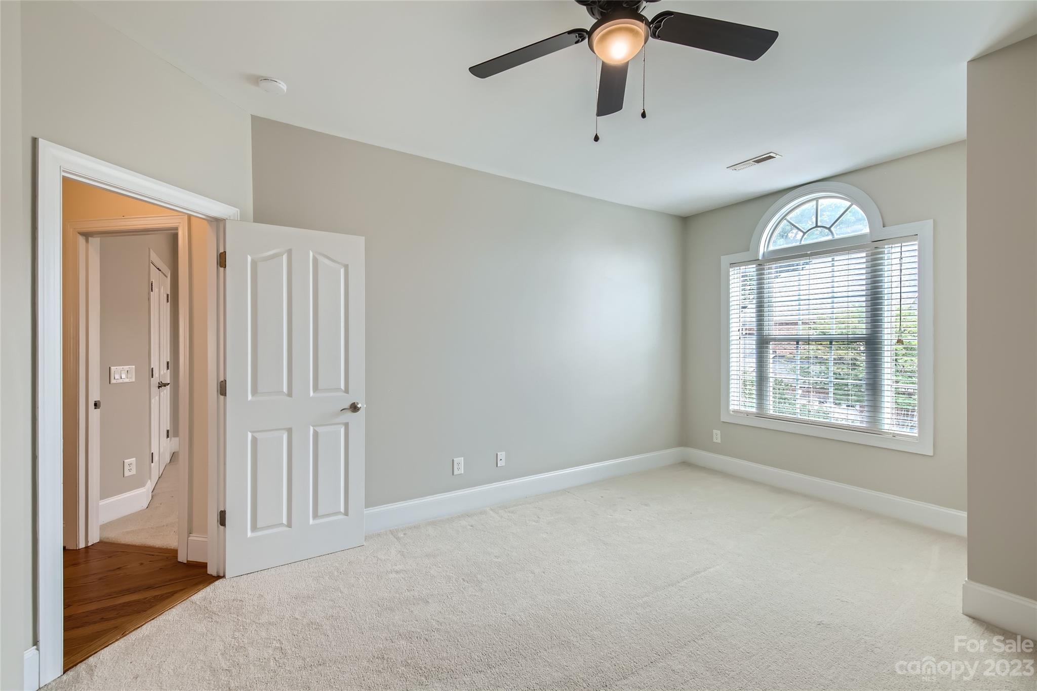 Beacon Knoll Villas - Residential