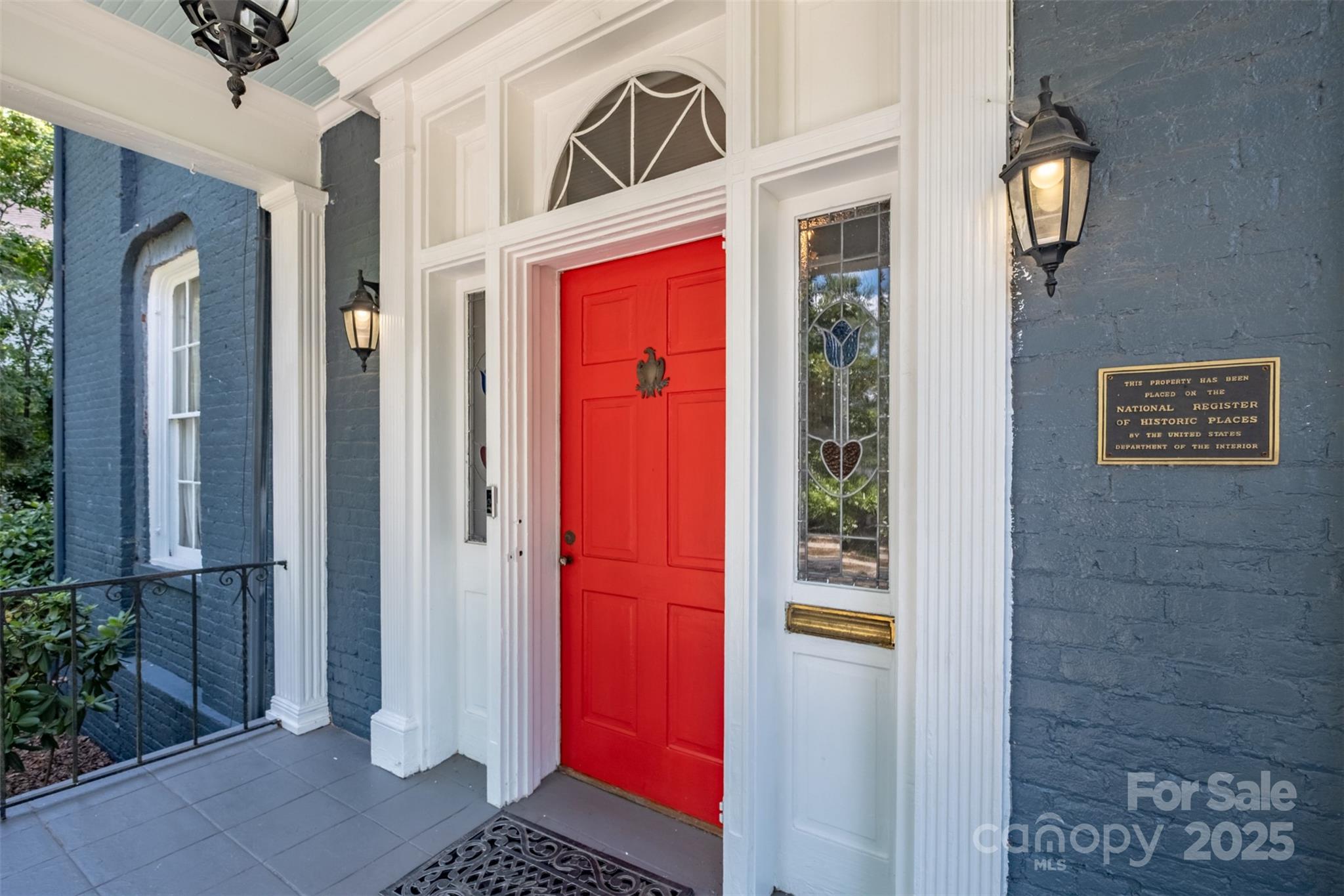 154 Union Street S