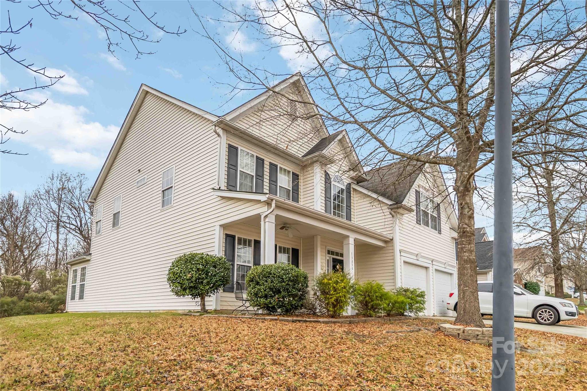 13834 Riding Hill Avenue