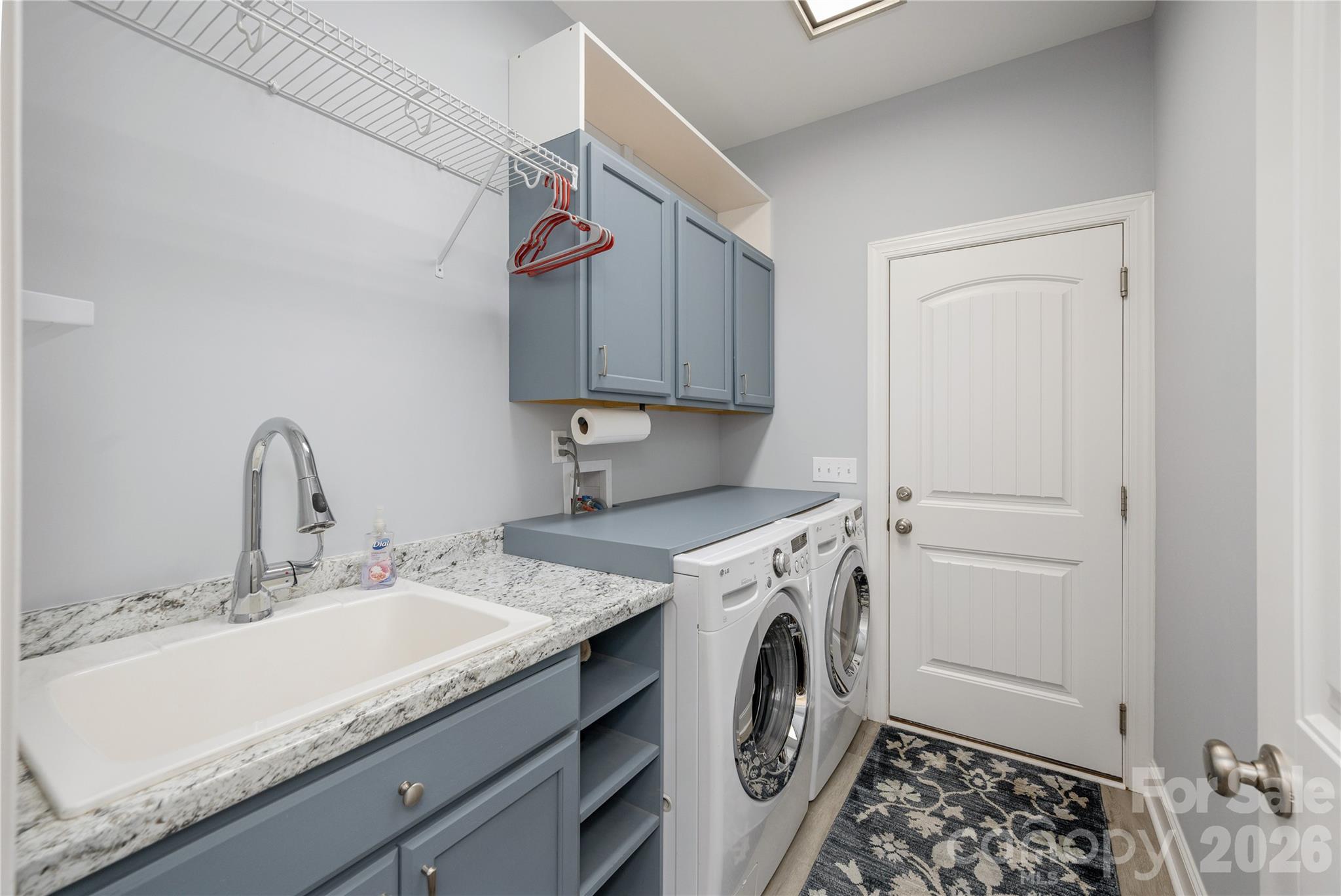 Hendersonville, North Carolina, 28739, United States, 3 Bedrooms Bedrooms, ,2 BathroomsBathrooms,Residential,Active,2042674