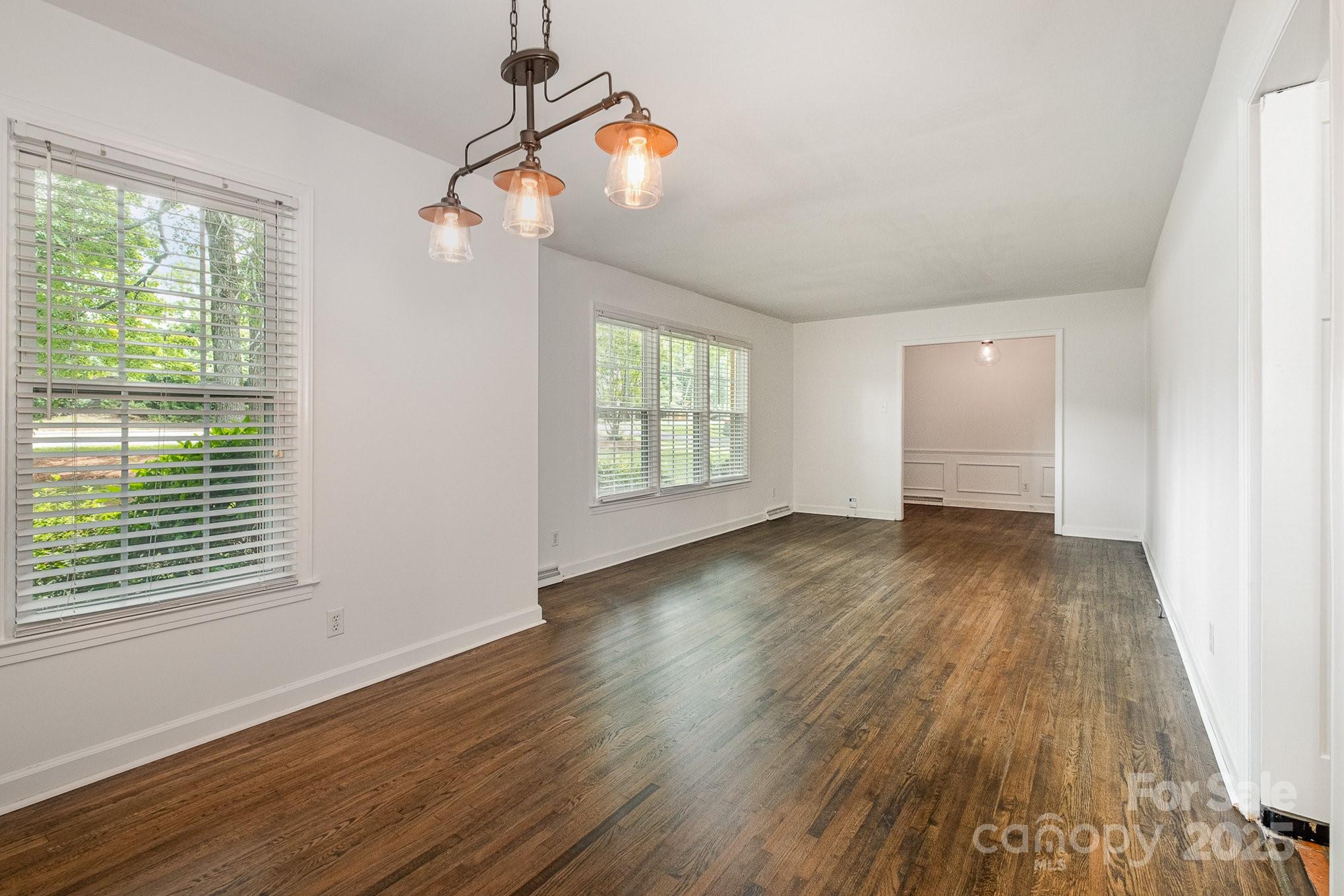 5926 Sharon Road