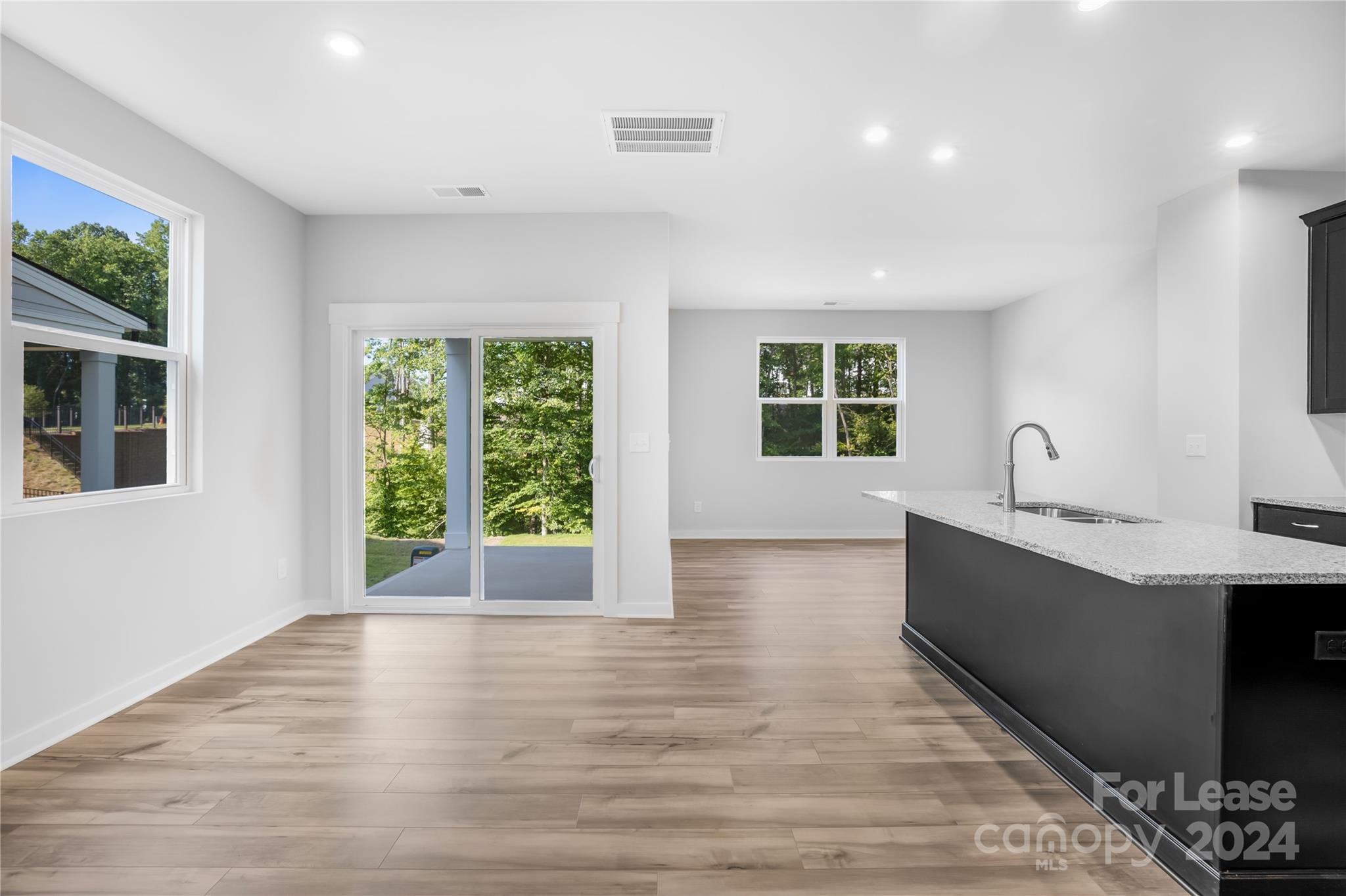 Griffith Lakes - Residential Lease