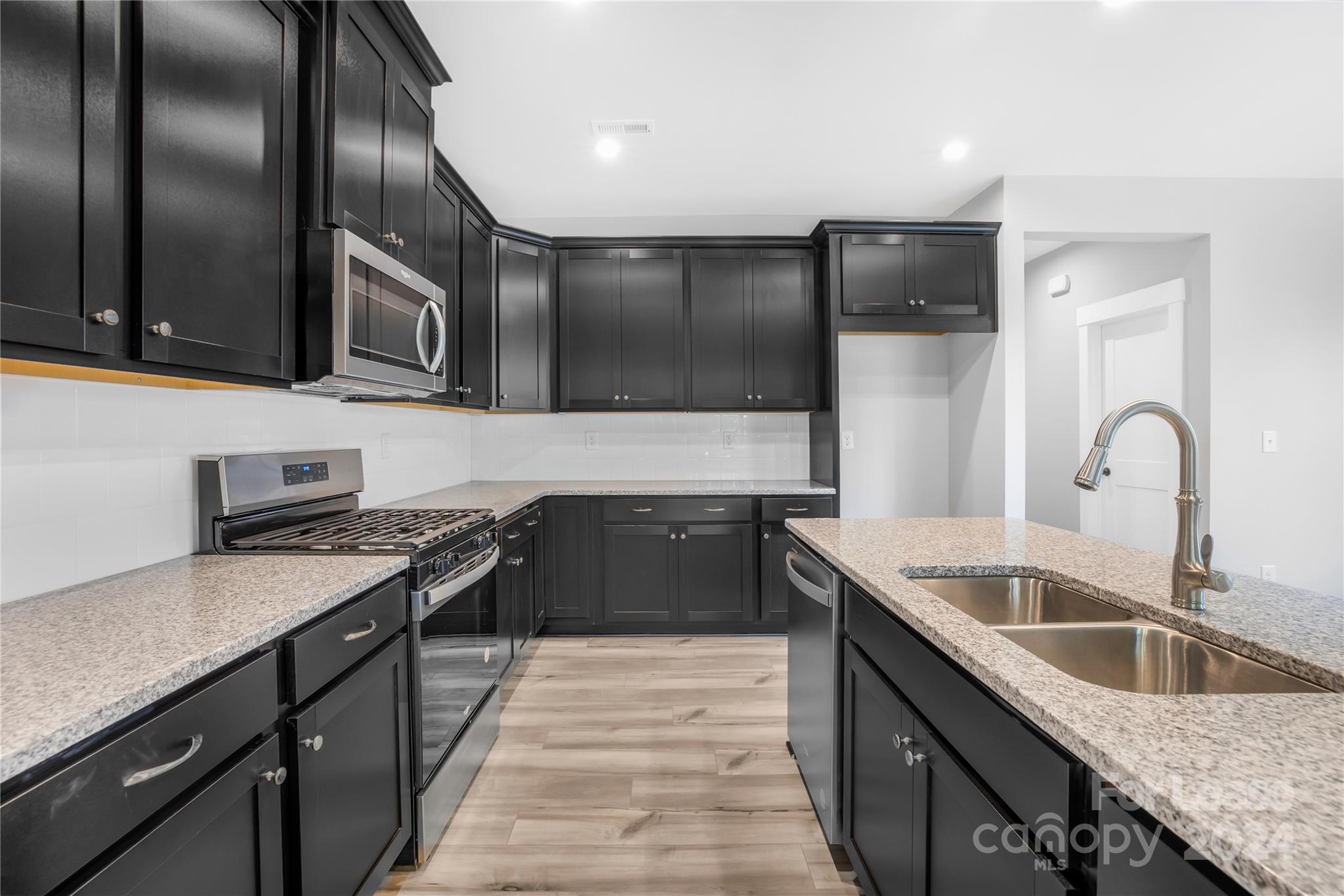 Griffith Lakes - Residential Lease