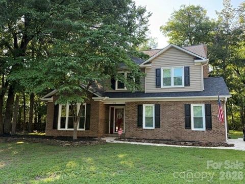 Photo of 3970 Tenneyson Court NW, Concord, NC 28027 (MLS # 4398947)