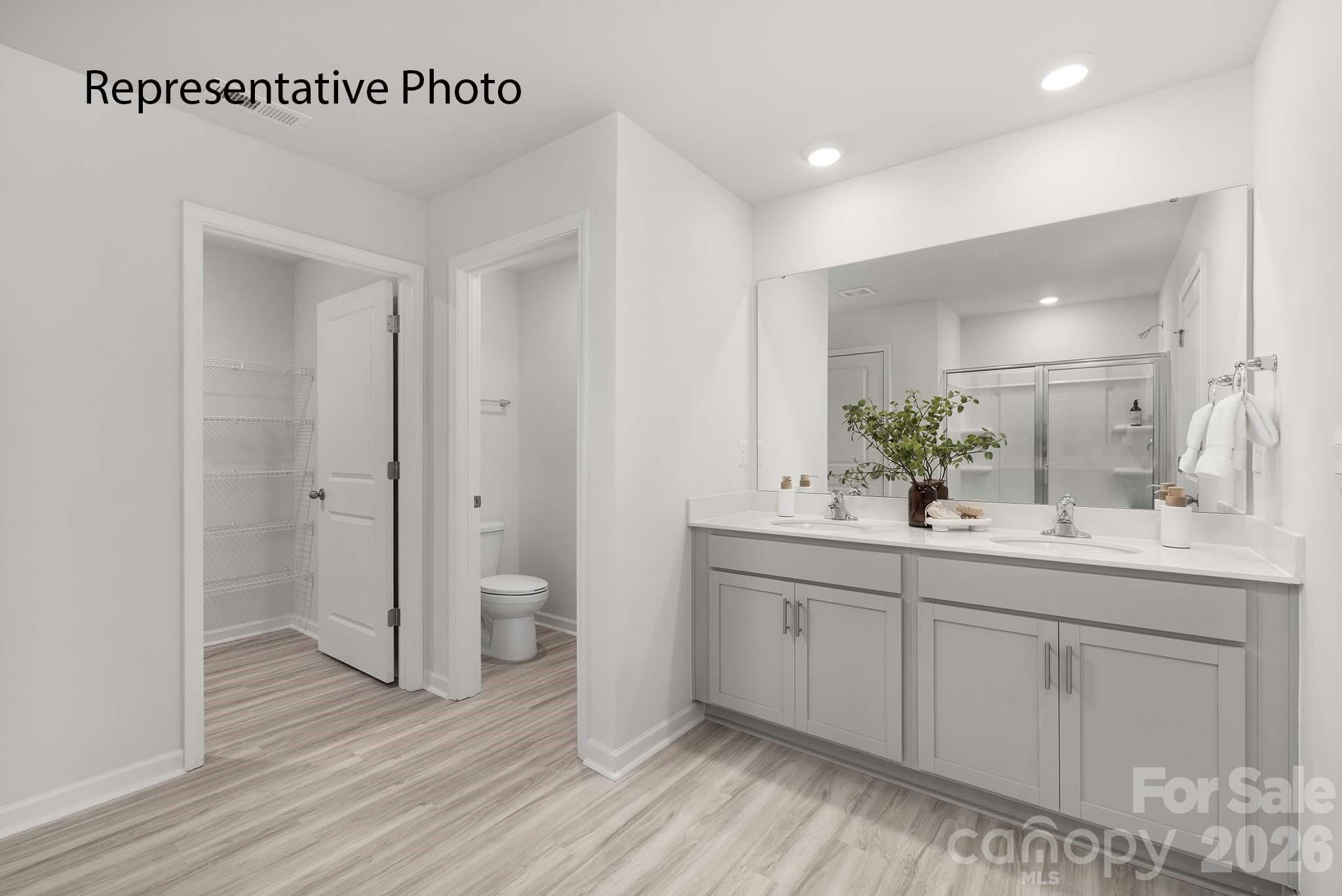 The Hamptons at Hickory - Residential