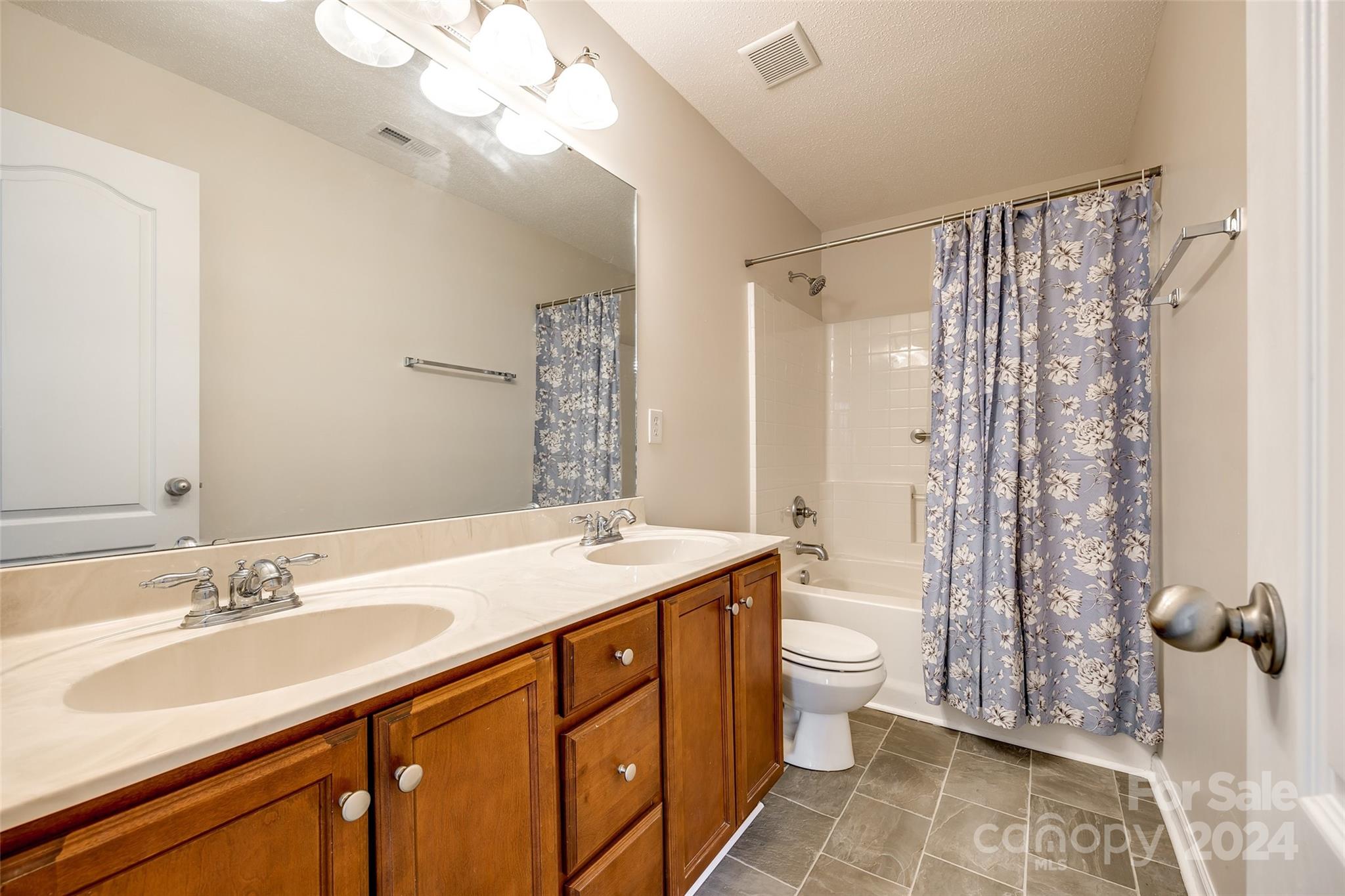 Avery Lake - Residential