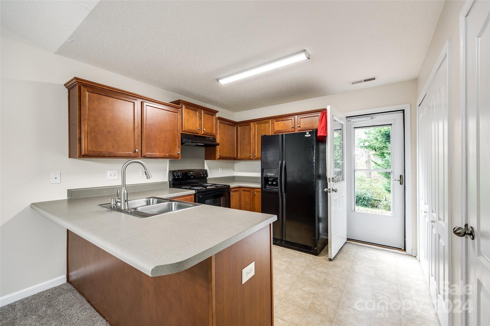 Avery Lake - Residential