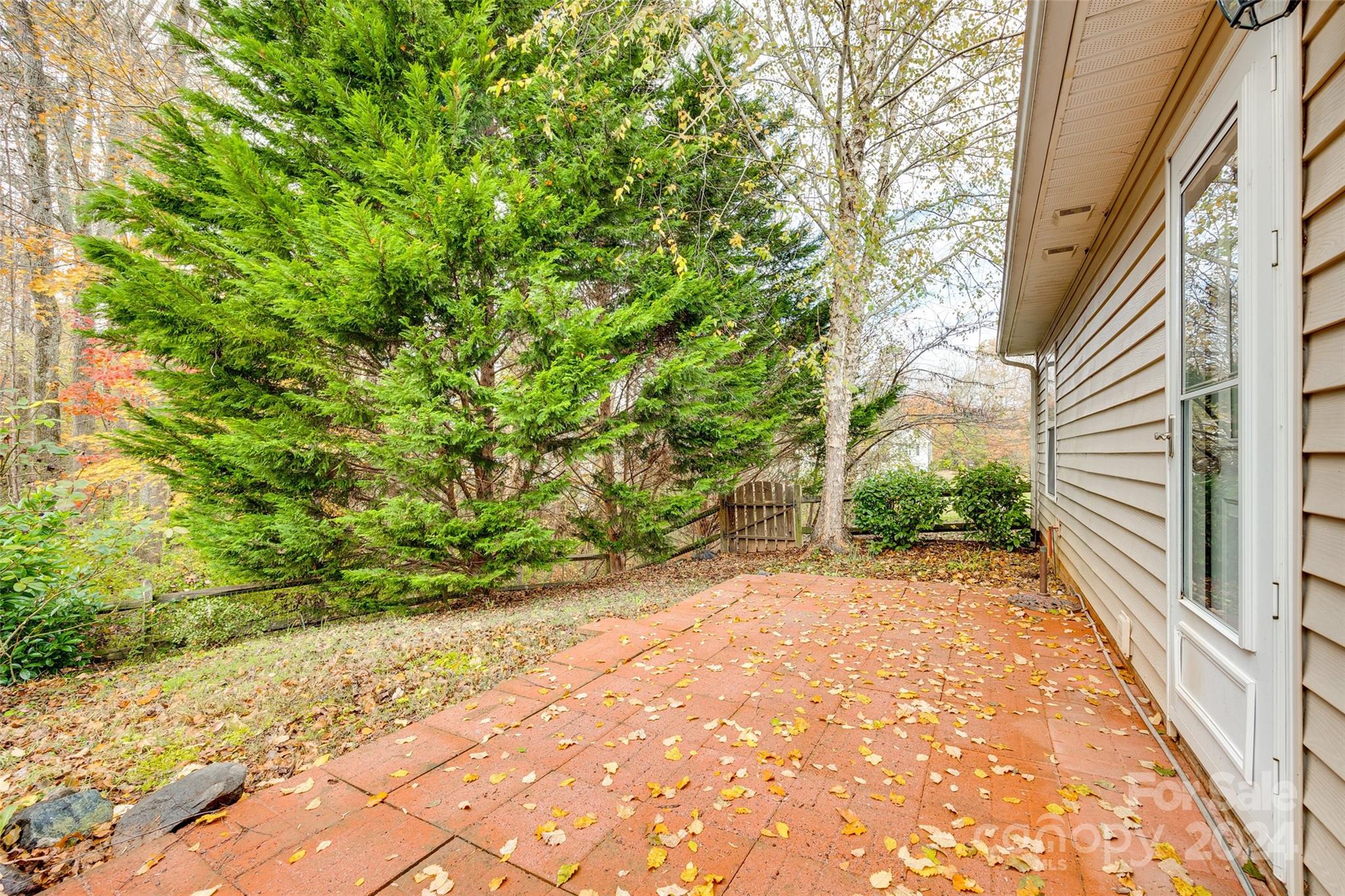 Avery Lake - Residential