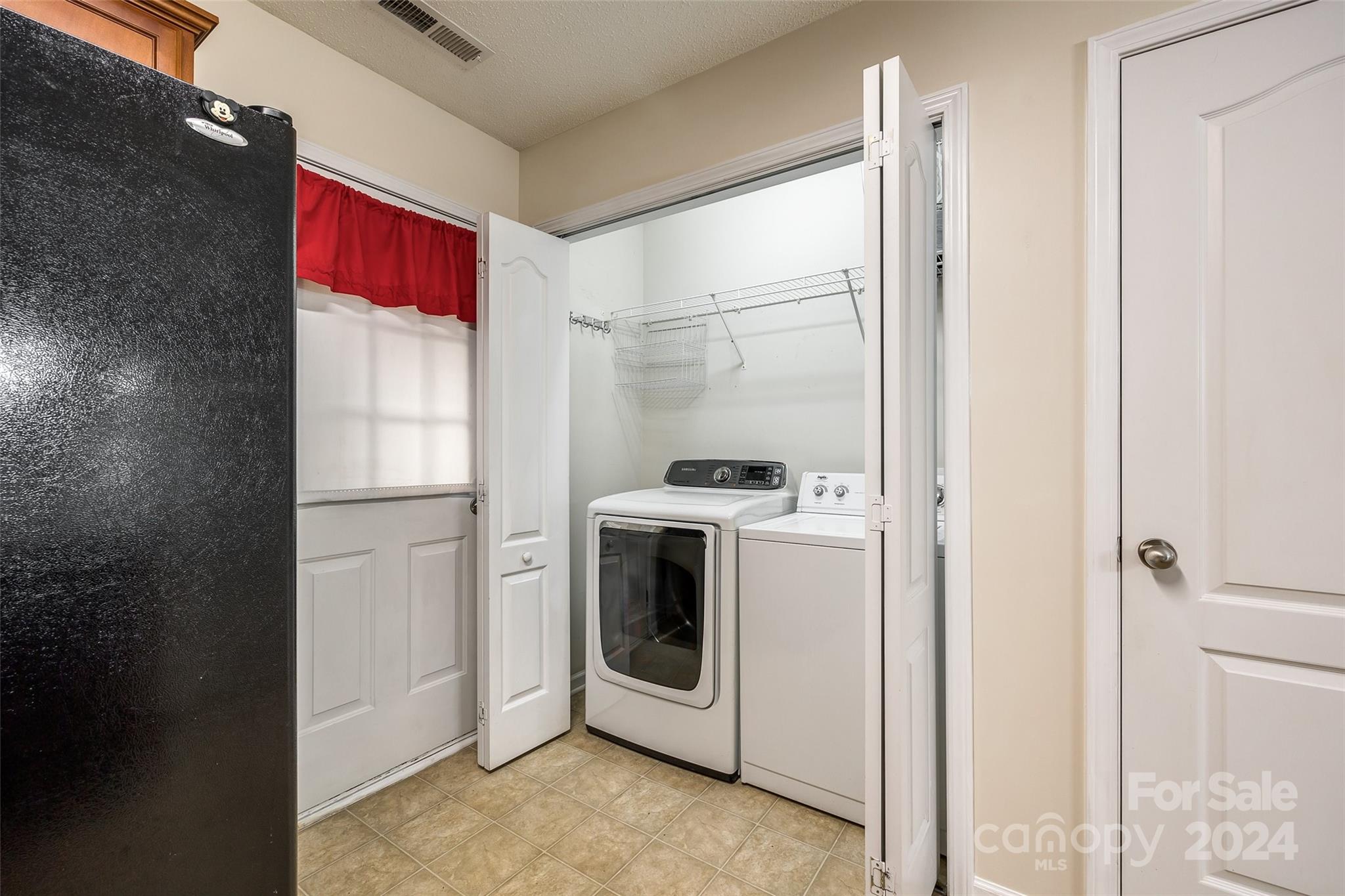 Avery Lake - Residential