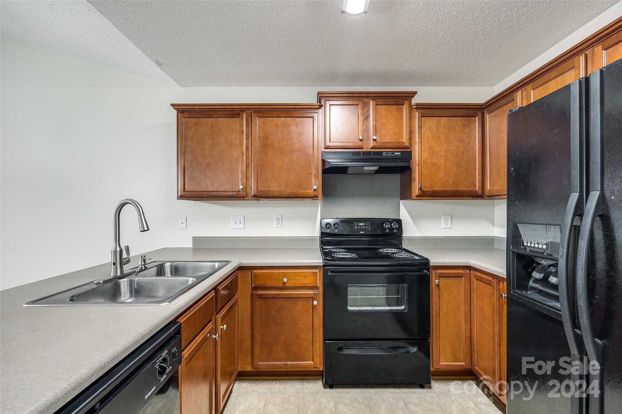 Avery Lake - Residential