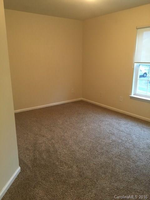 Moss Creek Village - Residential