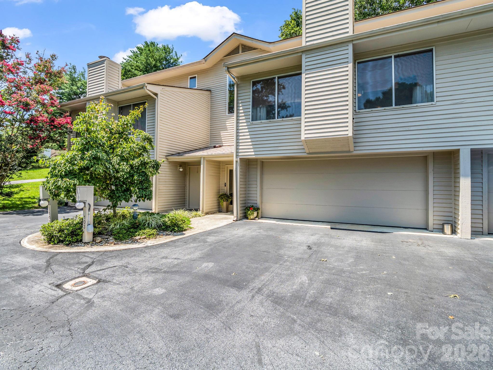 103 Shadowbrook Drive