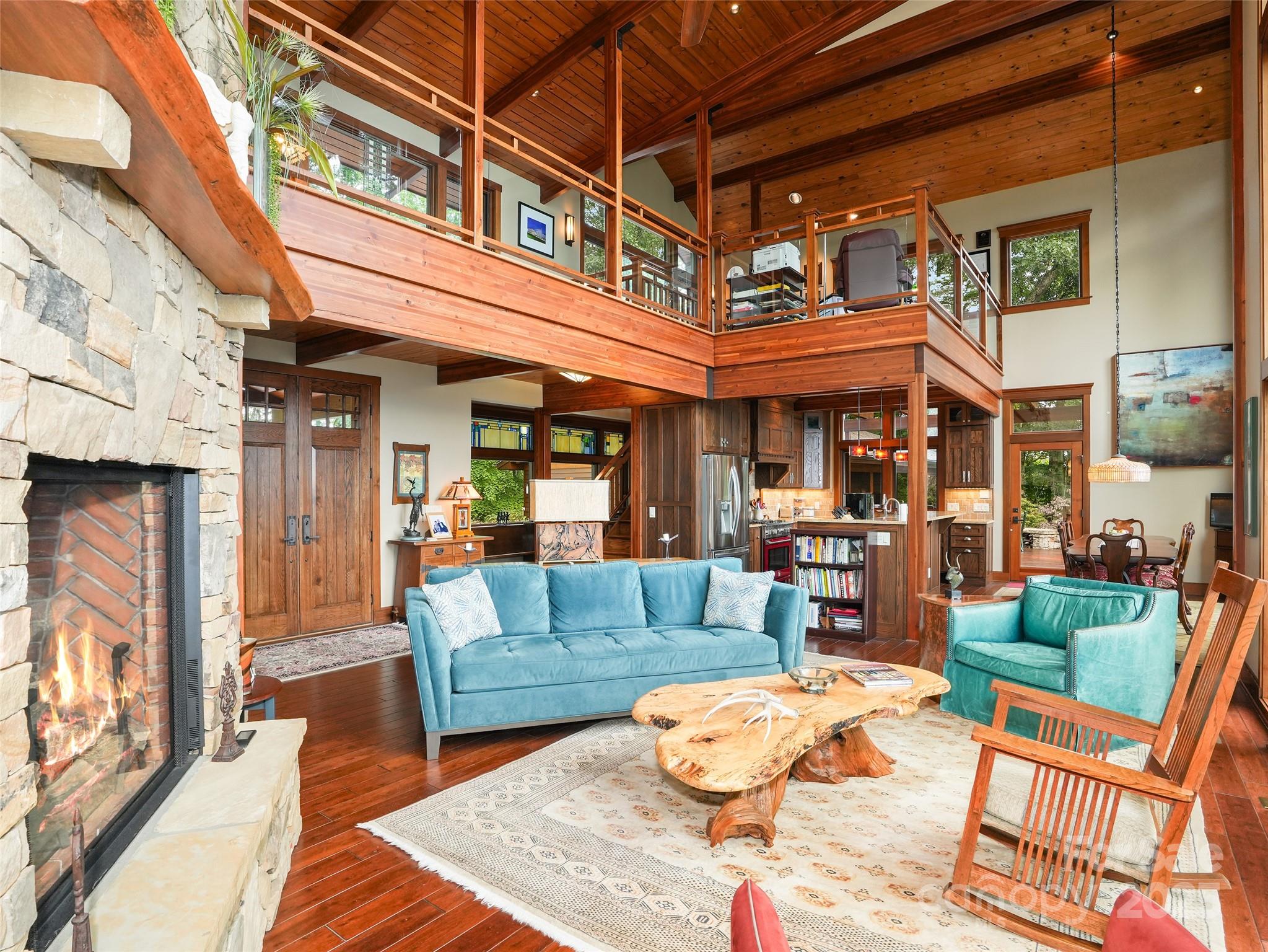 2128 Sleepy Hollow Drive