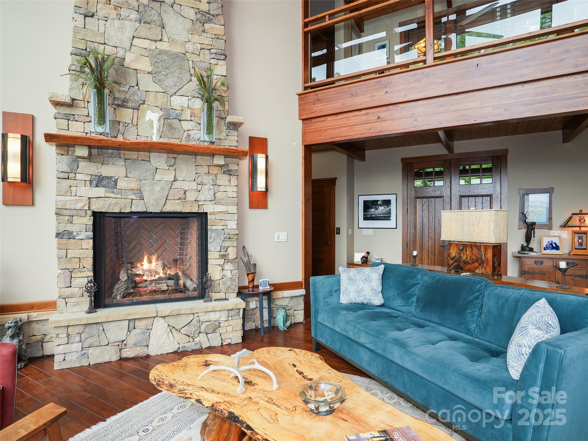 2128 Sleepy Hollow Drive