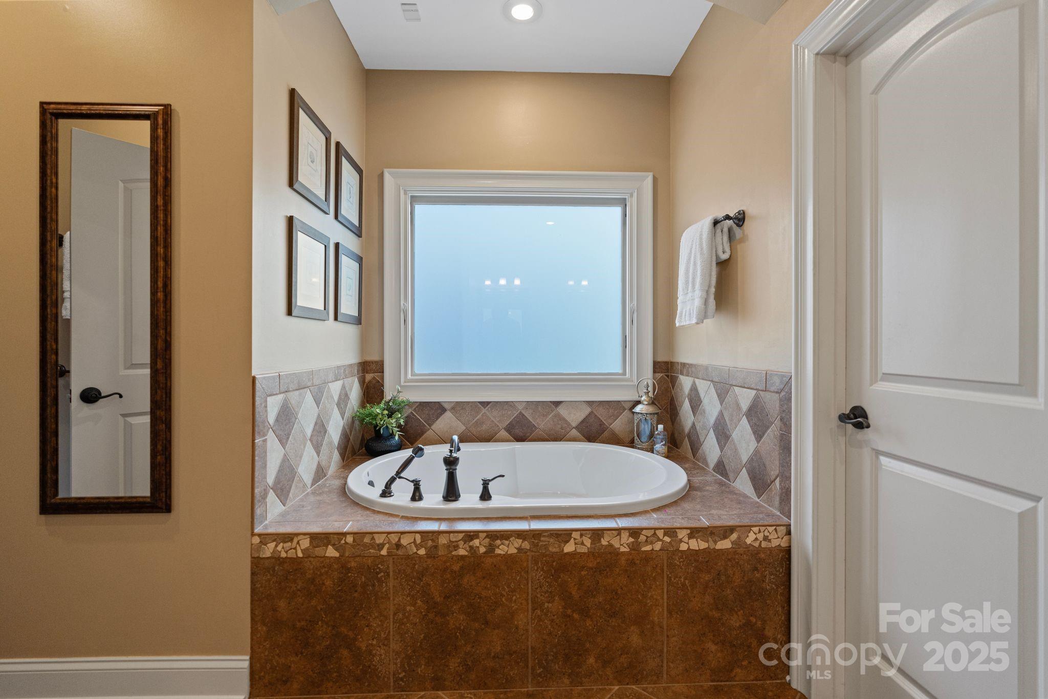 Mountain Creek Ridge - Residential