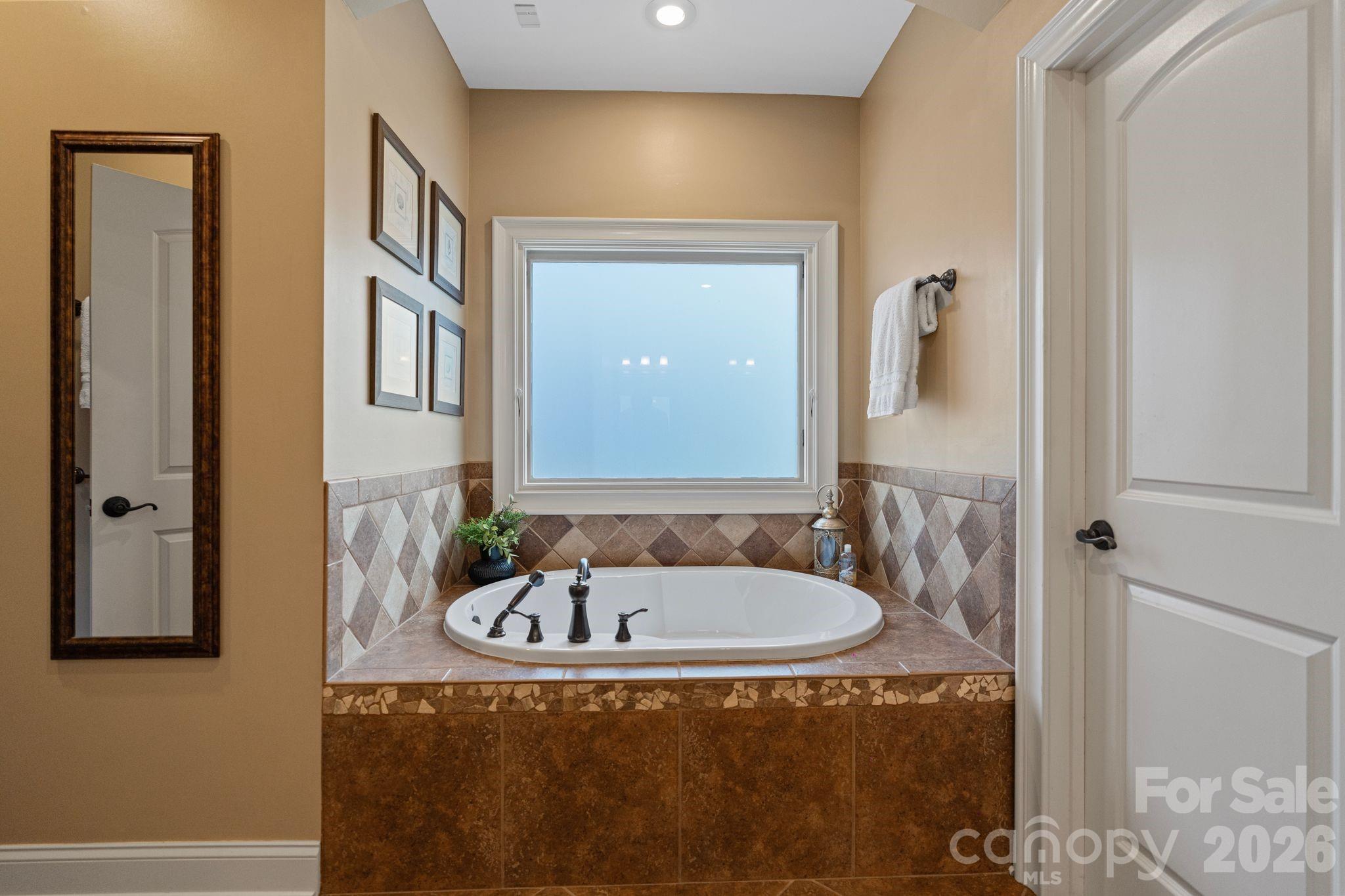 Mountain Creek Ridge - Residential