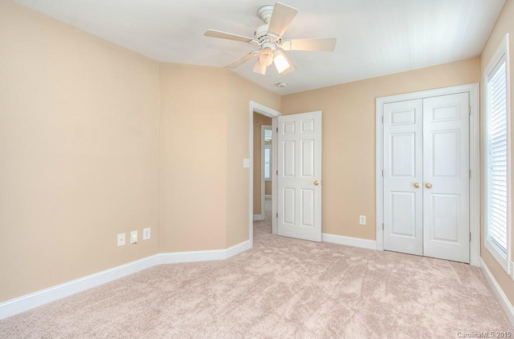 Chestnut Oaks - Residential