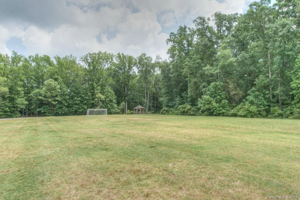 Chestnut Oaks - Residential