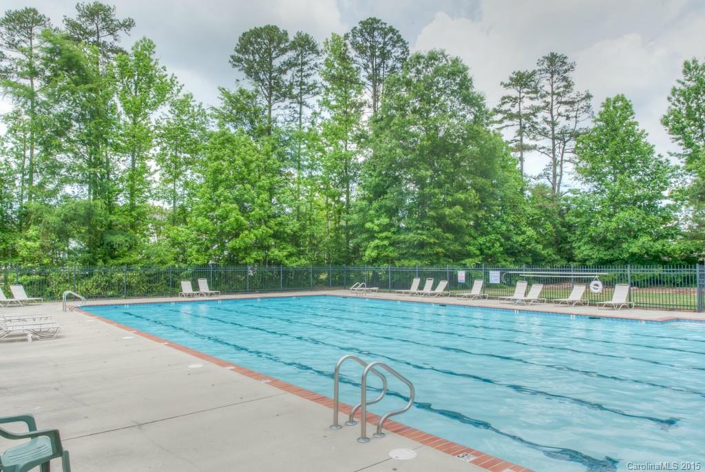 Chestnut Oaks - Residential