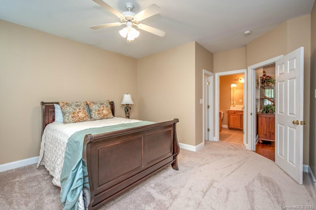 Chestnut Oaks - Residential