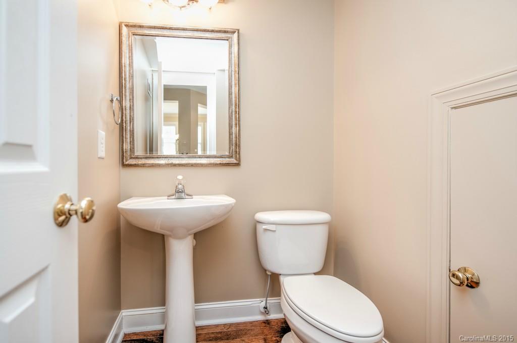 Chestnut Oaks - Residential