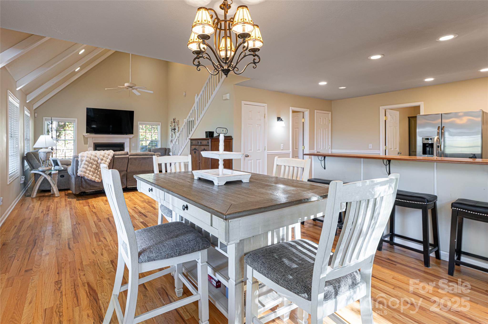 Crestview Pointe - Residential