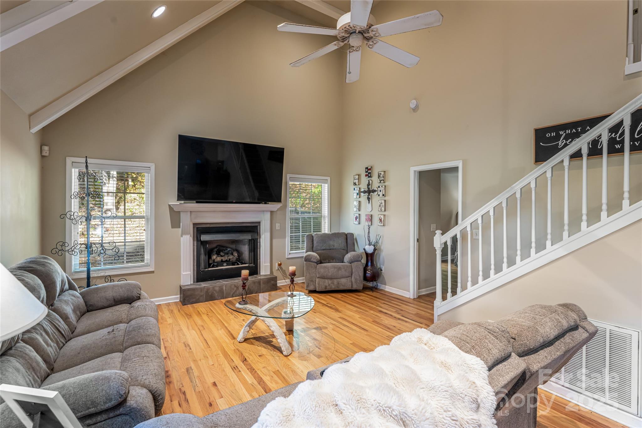 Crestview Pointe - Residential