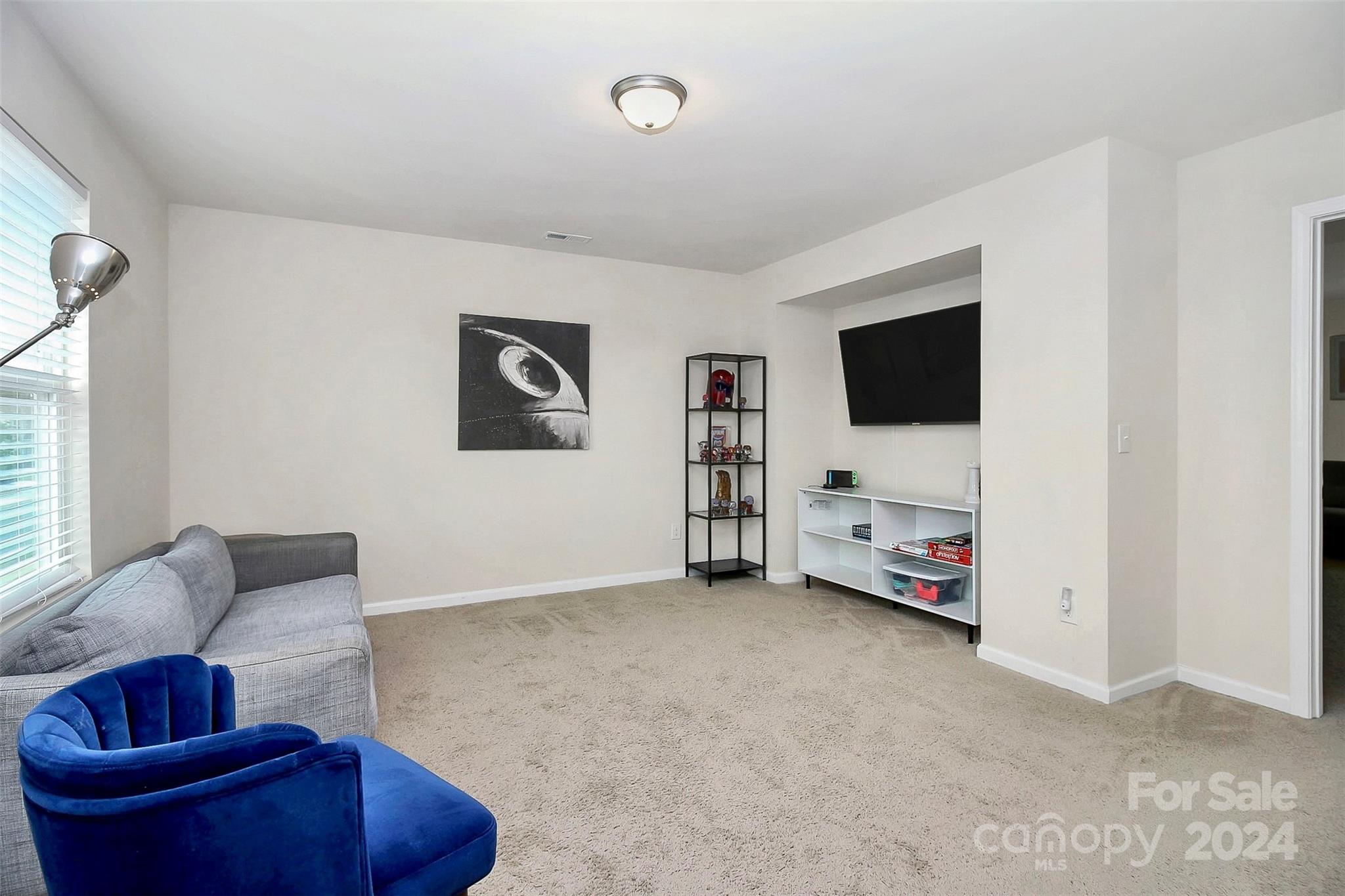 Kings Grove Manor - Residential